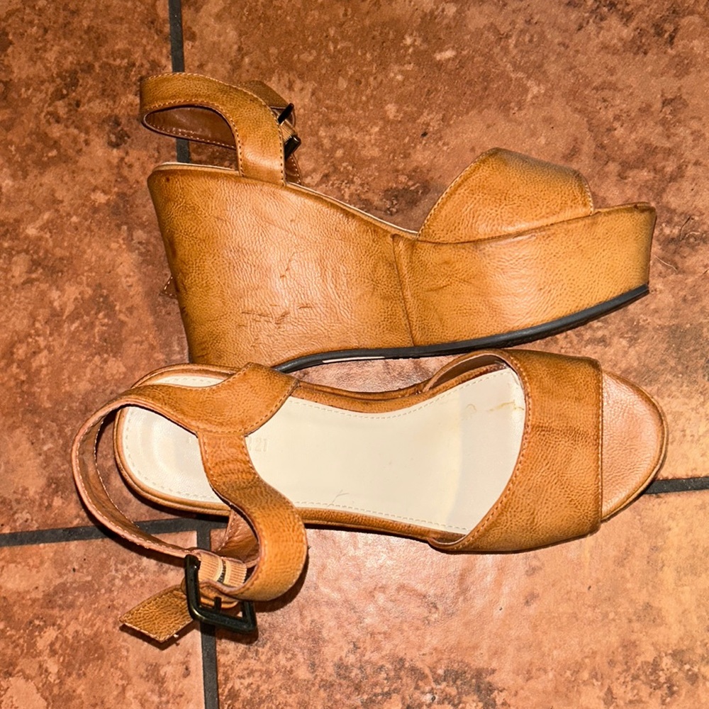 Beige 4 in heels